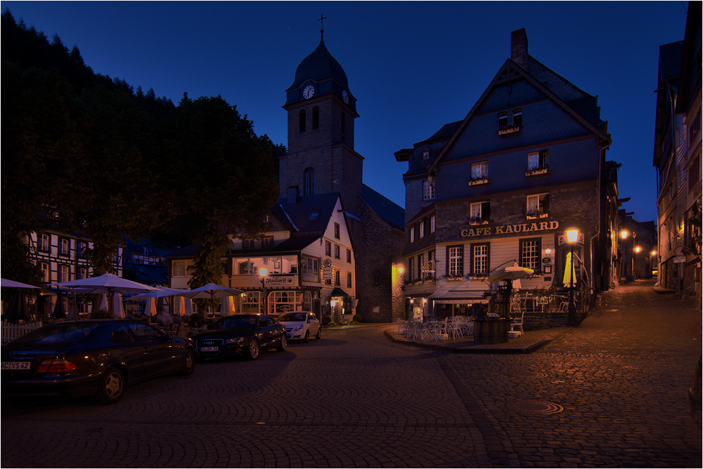 Auf dem Marktplatz von Monschau