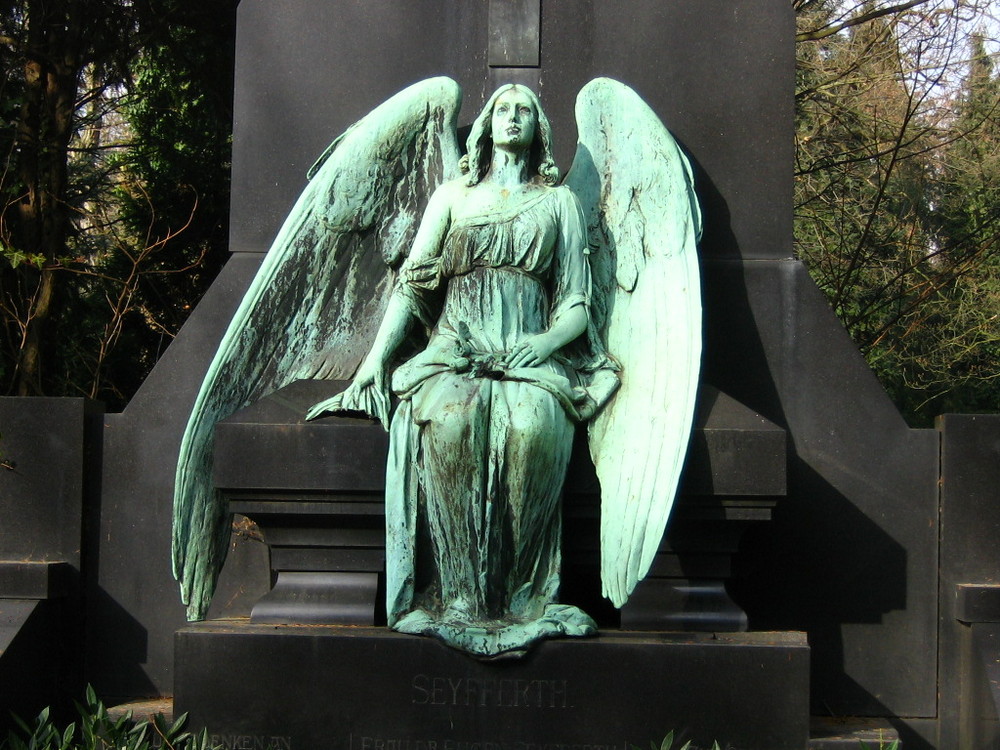 Auf dem Melaten Friedhof / Köln