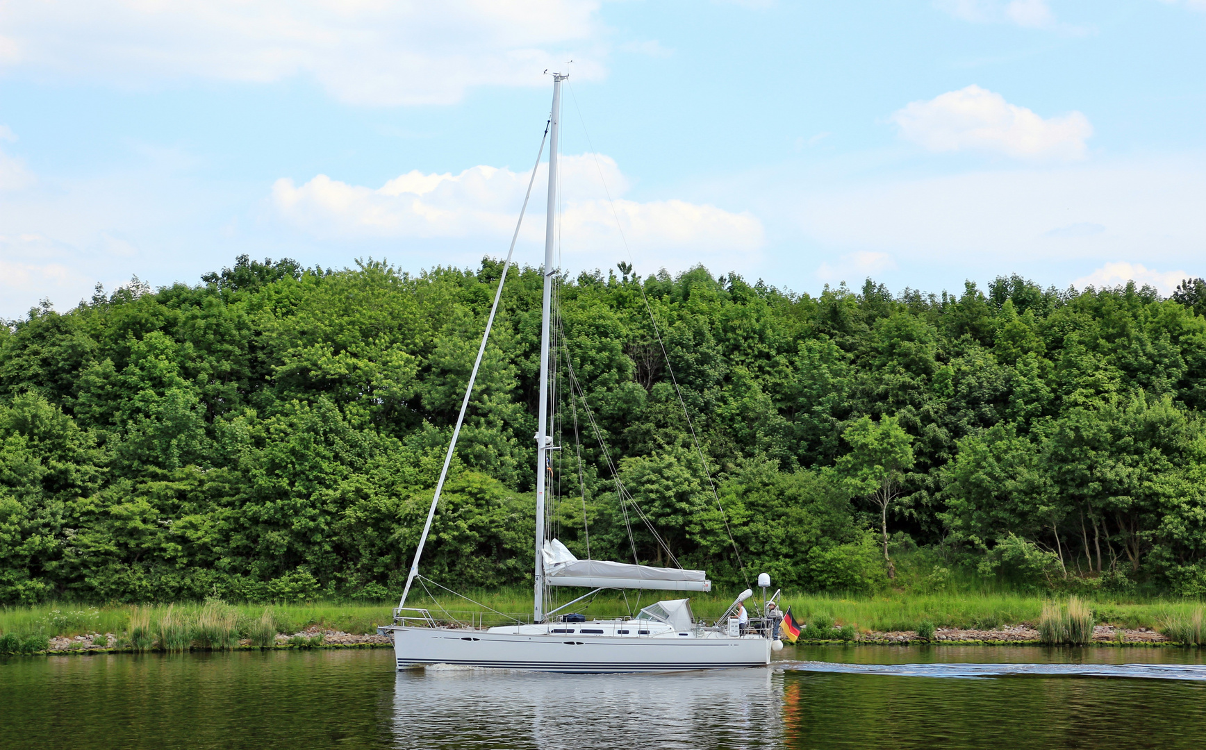 Auf dem Nord-Ostsee-Kanal