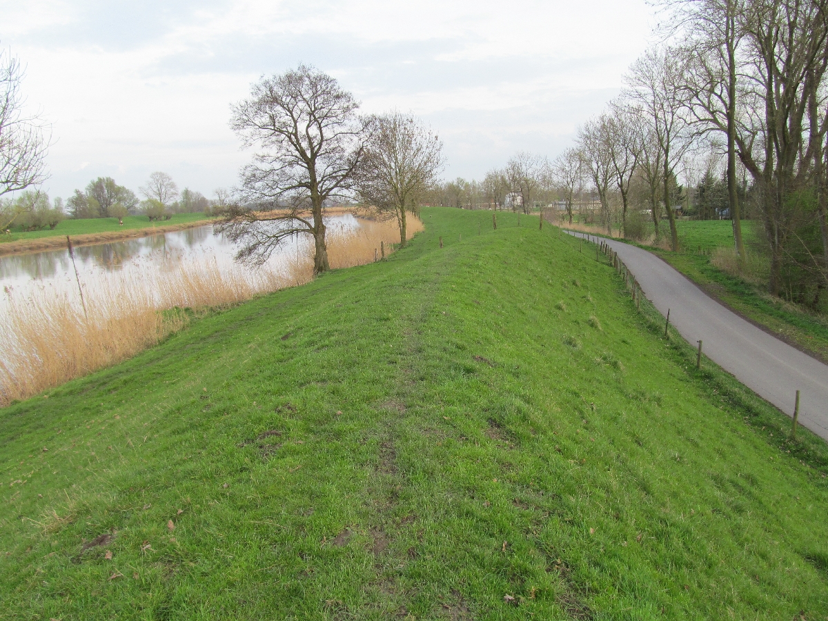 Auf dem Ostedeich in Hemmoor - Basbeck !