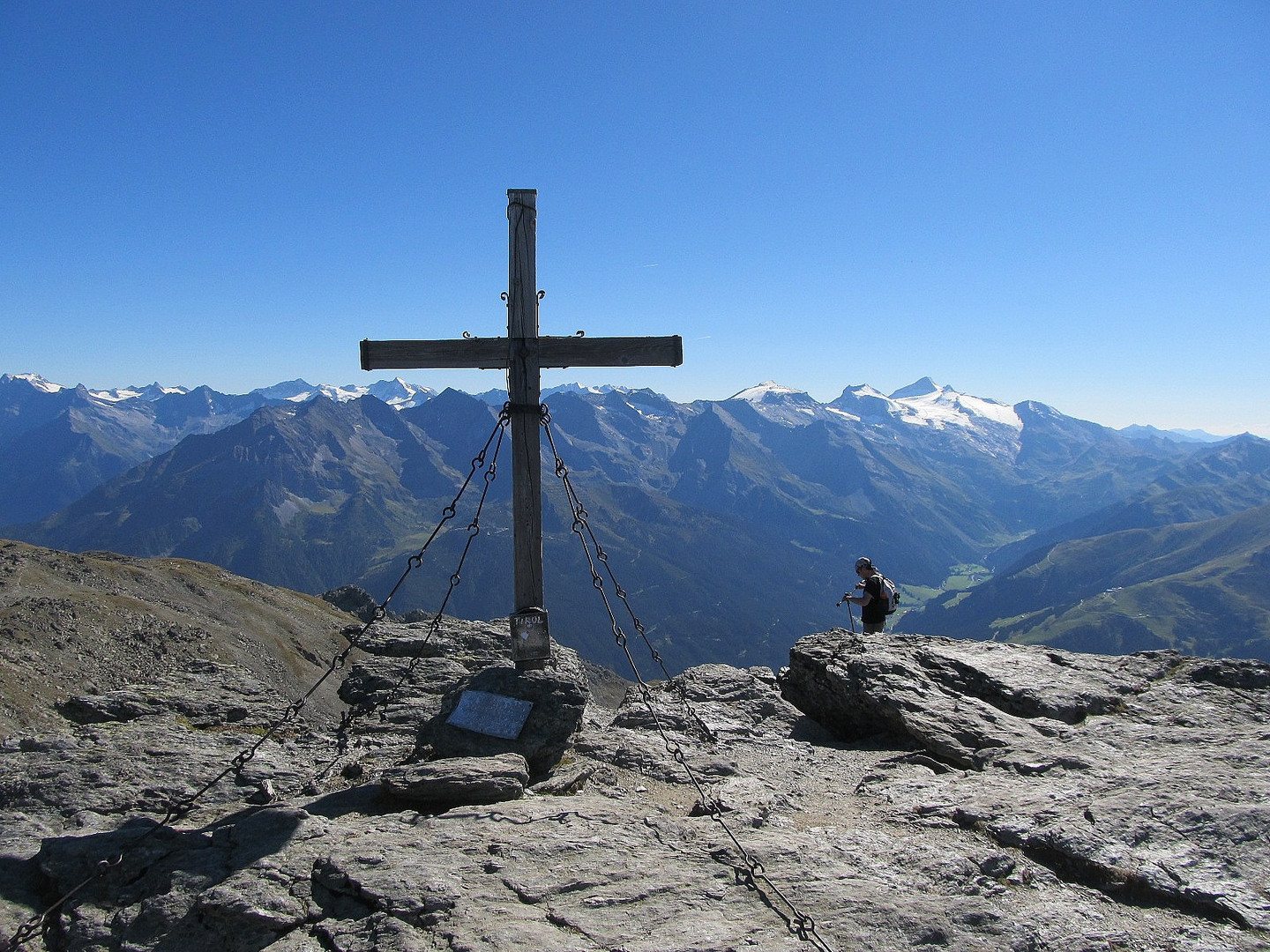 Auf dem Rastkogel 2762 Meter hinten der Hintertuxer Gletscher