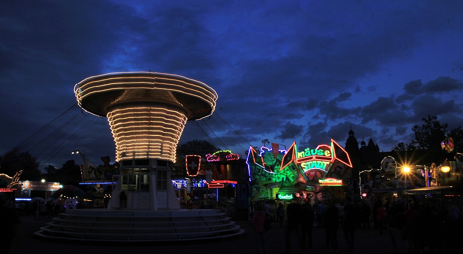 Auf dem Rummelplatz