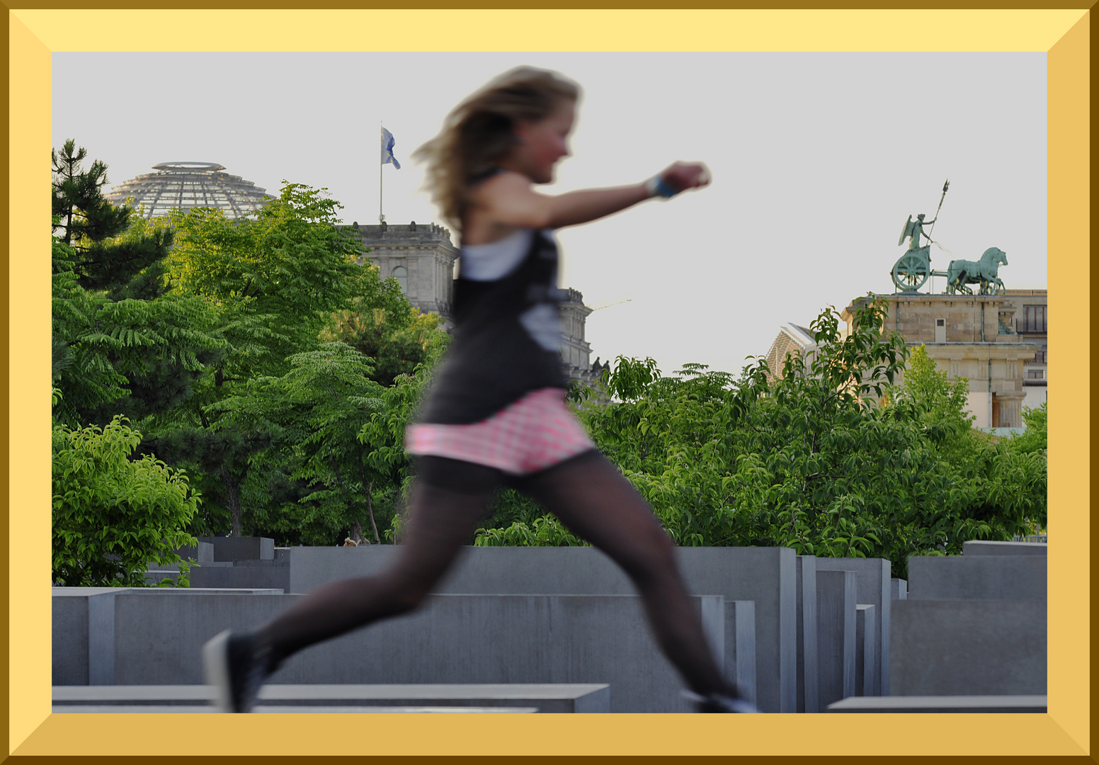 "Auf dem Sprung" . . .zwischen Reichstag und Brandenburger Tor.