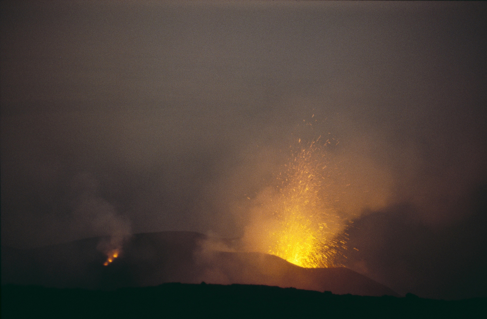 Auf dem Stromboli bei Nacht