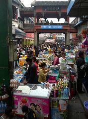 Auf dem Tempelmarkt in Hefei