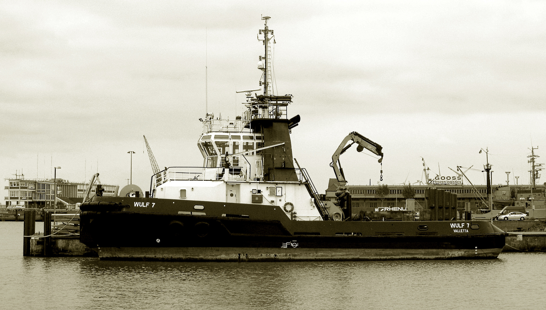 auf dem Wasser in Cuxhaven ...