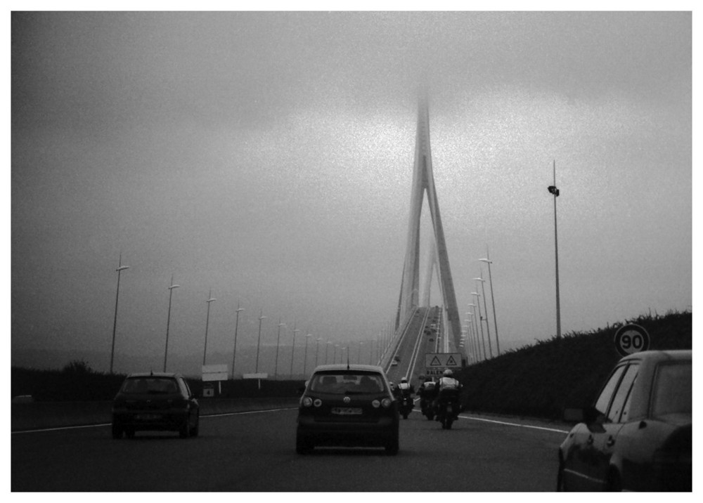 auf dem Weg auf die Pont du Normandie