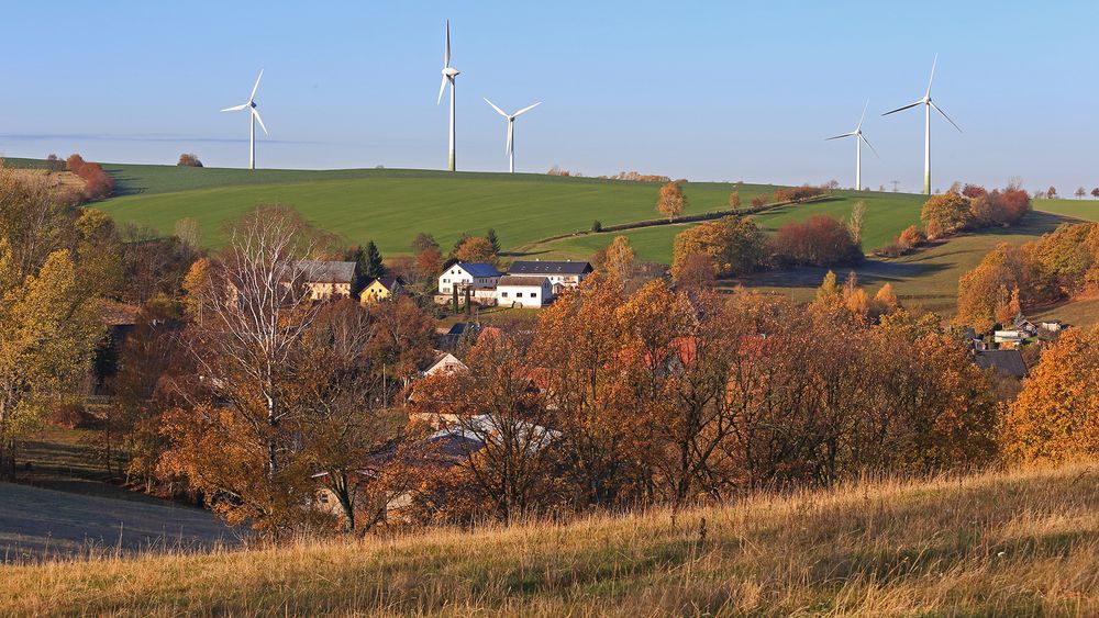 Auf dem Weg im Osterzgebirge nach Glashütte, als über dem Elbtal...