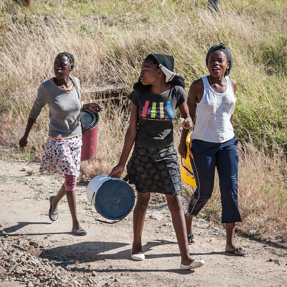 Auf dem Weg nach Bulawayo - Auf Einkaufs- oder Sammeltour