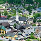 Auf dem Weg nach unten v. u. die Talstation der Seilbahn mit Kirche von St. Gilgen im Salzkammergut