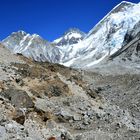 Auf dem Weg von Gorak Shep zum Everest Base Camp.