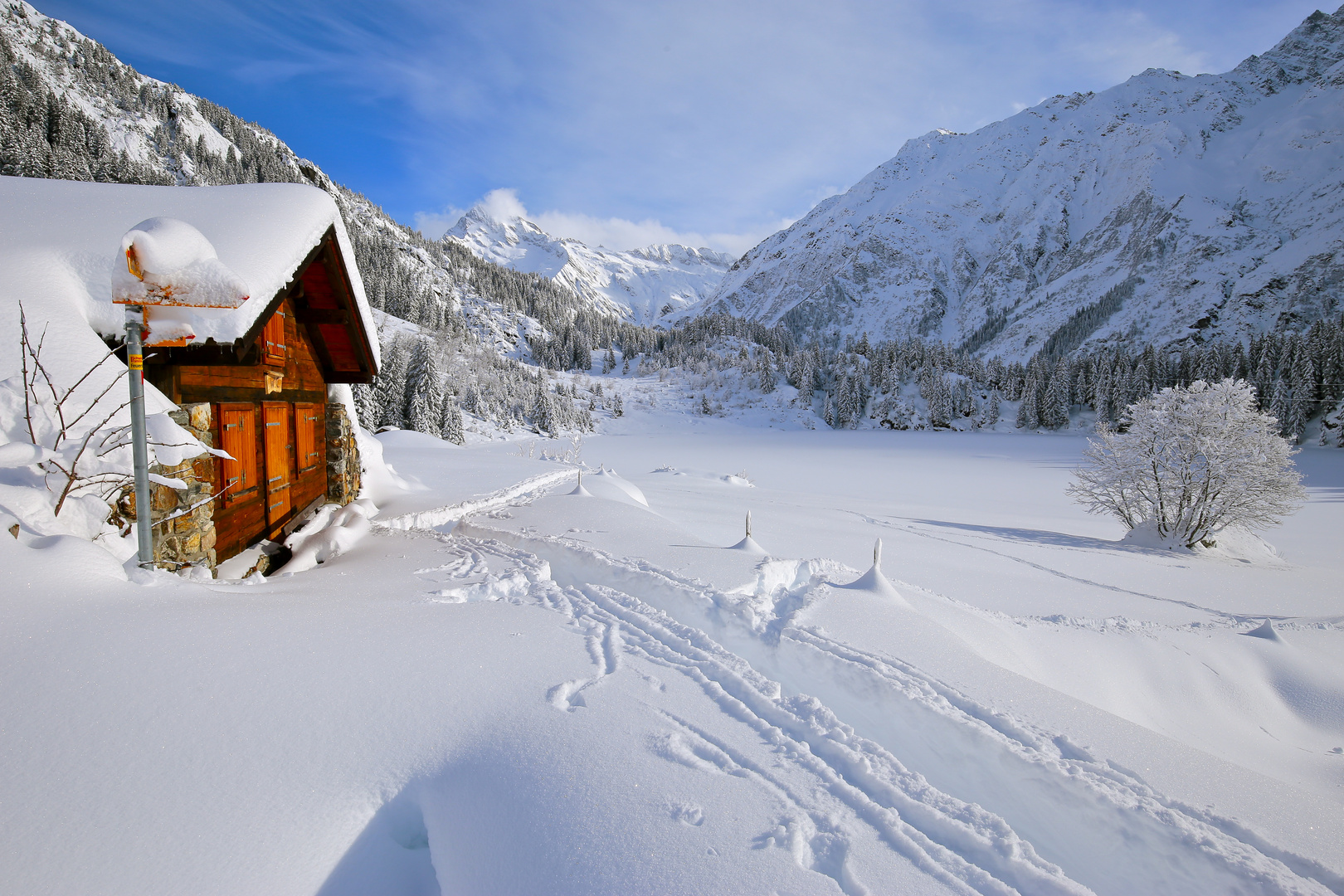 Auf dem Weg zum Golzernsee im Winter