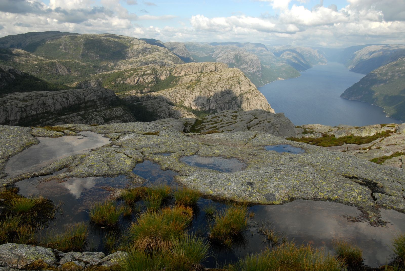 Auf dem Weg zum Preikestolen