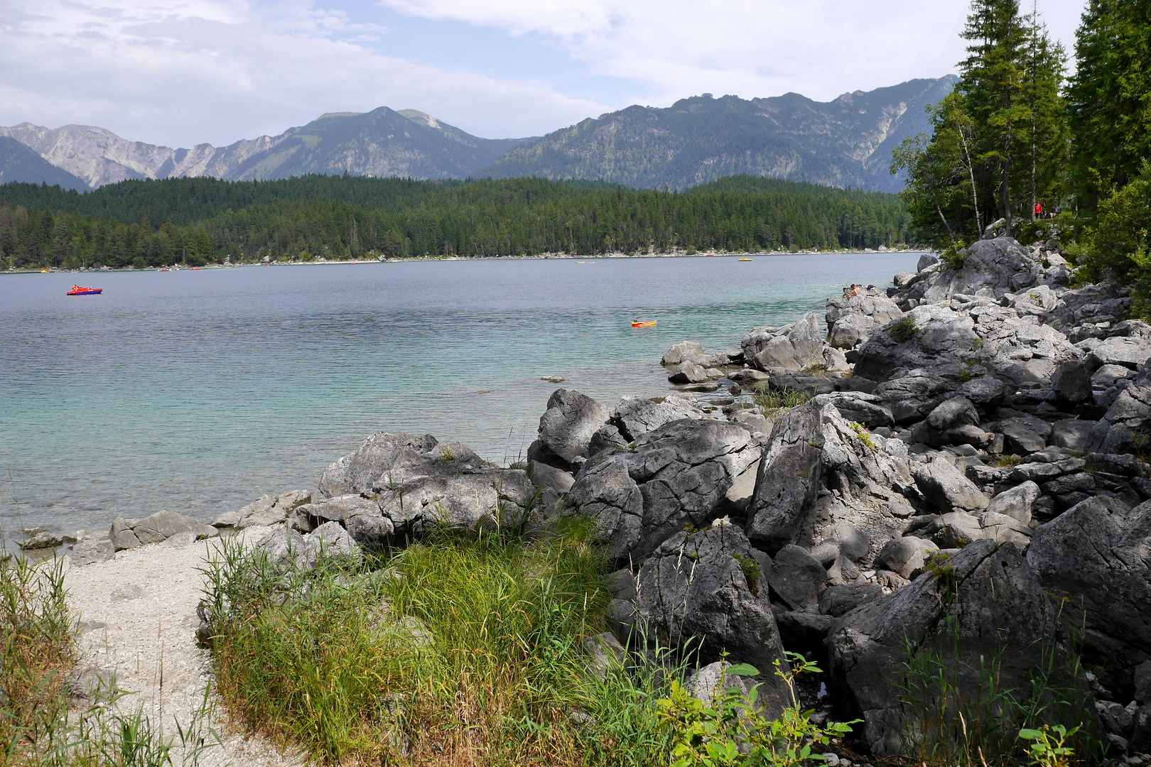 Auf dem Weg zum See