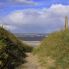 auf dem Weg zum Strand