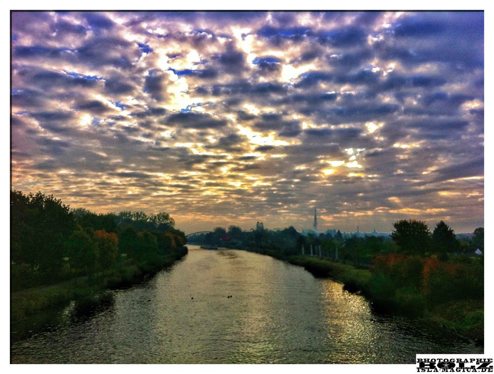 Auf dem Weg zur Arbeit: Der Mittellandkanal - eine Serie!