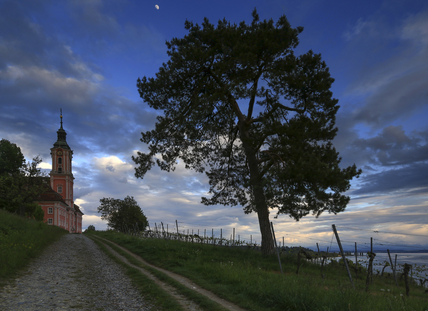 Auf dem Weg zur Klosterkirche Birnau am Bodensee
