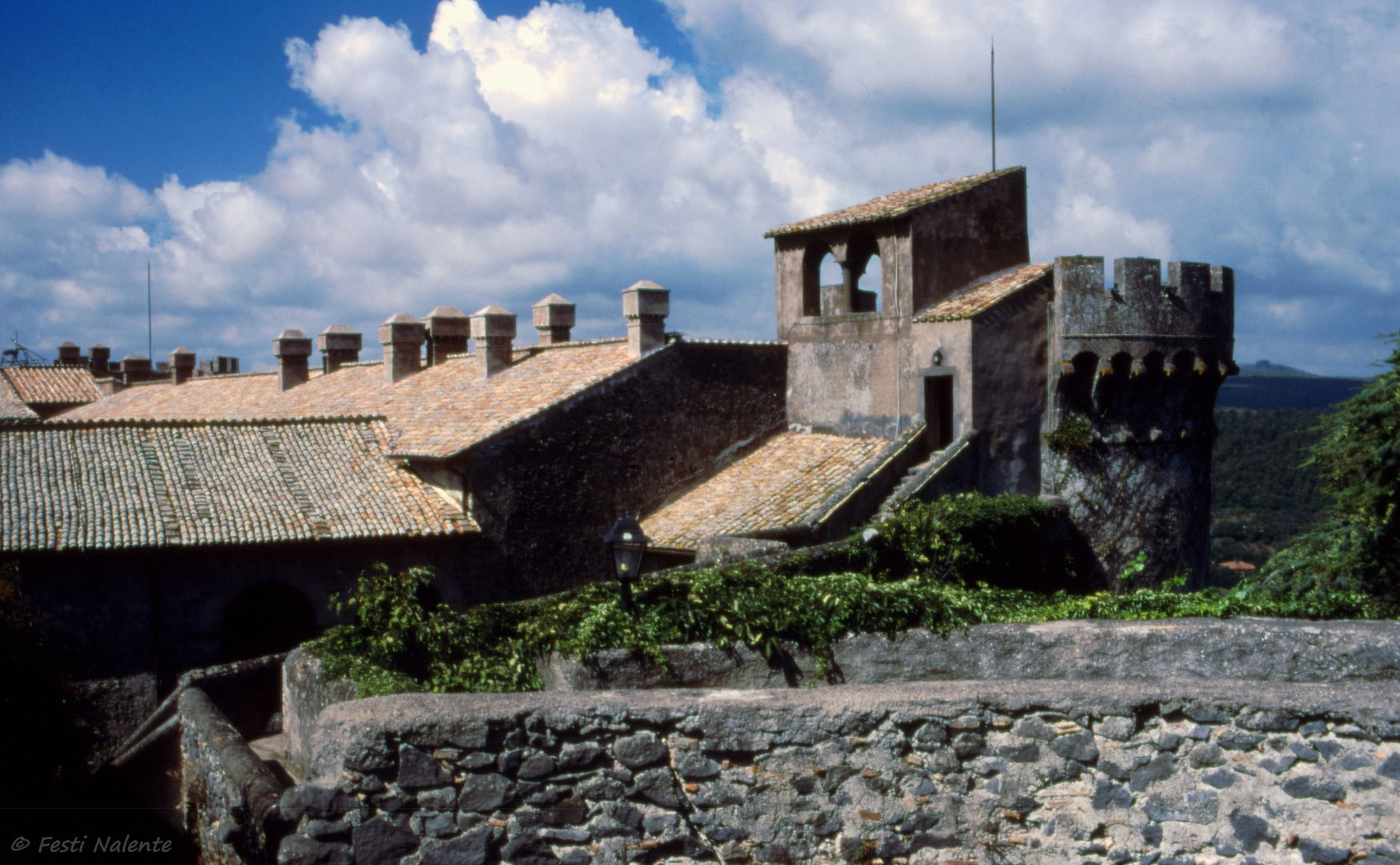 Auf den Mauern der Burg von Bracciano