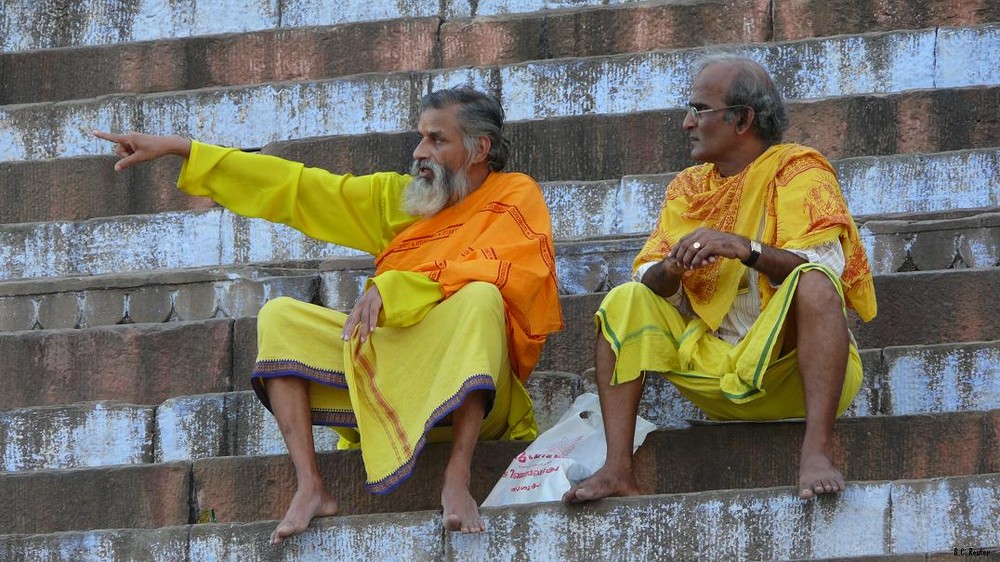 Auf den Steintreppen von Varanasi