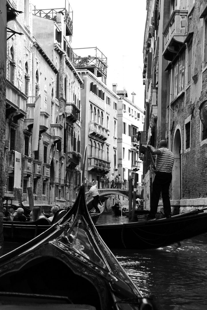Auf den Wasserstrassen Venedigs