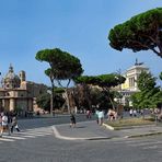 Auf den Weg zum Kolosseum und das Forum Romanum.