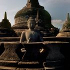 Auf der 2. Terasse von Borobodur