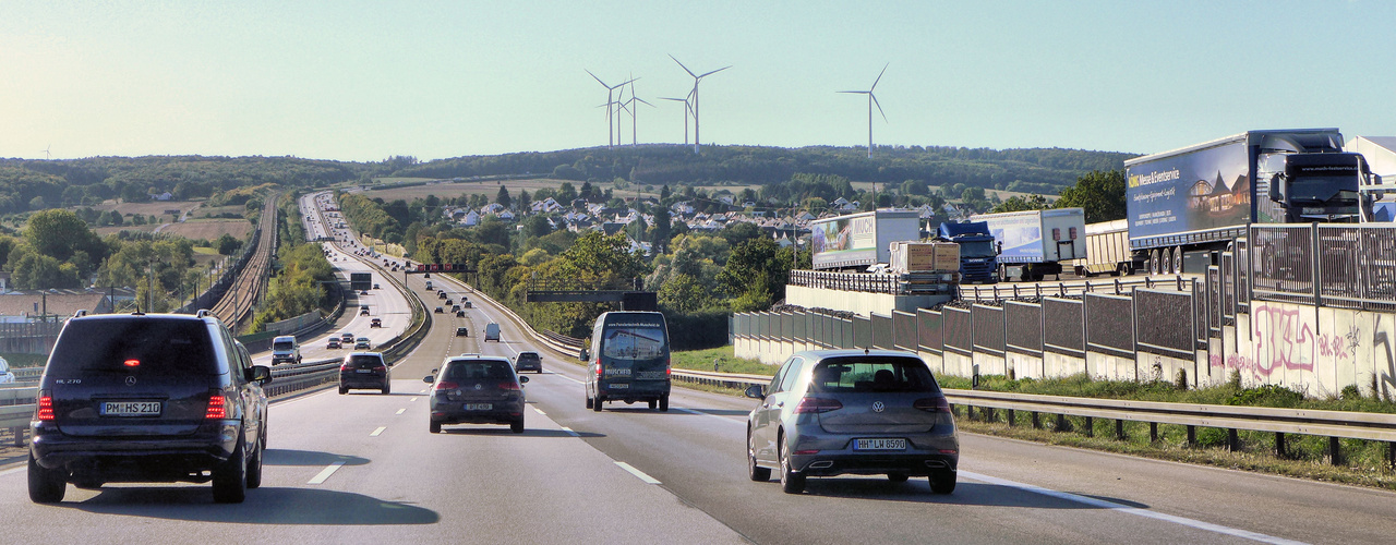 Auf der A3