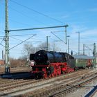 Auf der Allgäubahn fährt der „Oberstdorf-Express" in Bf Buchloe 22.2.2020