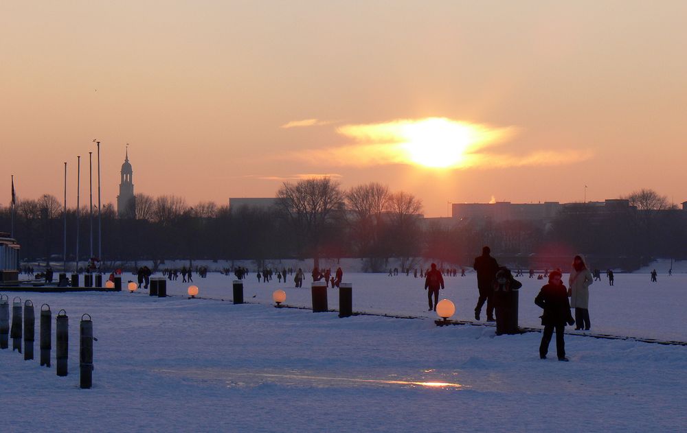 auf der Alster gab´s heute mal wieder richtig dicke Bälle zu bestaunen...