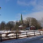 Auf der alten Brücke über den Nidelv