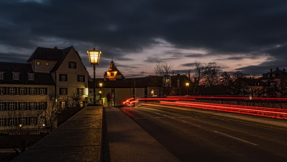 auf der alten Lahnbrücke