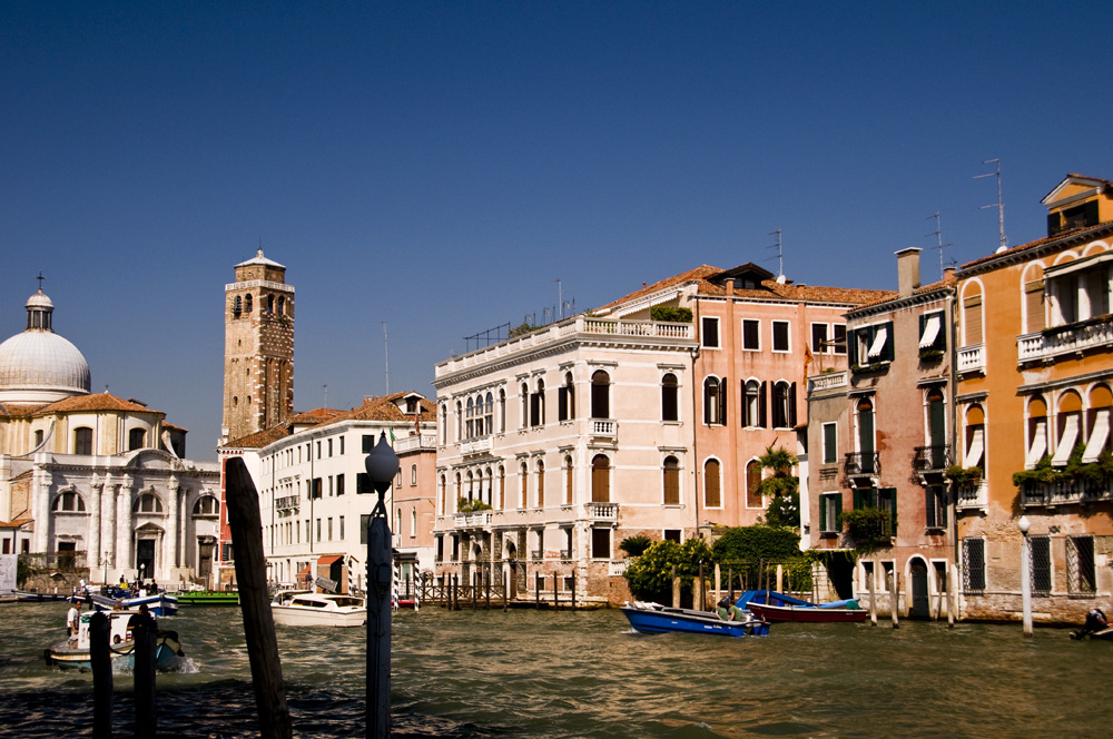 Auf der 'Autobahn' durch Venedig