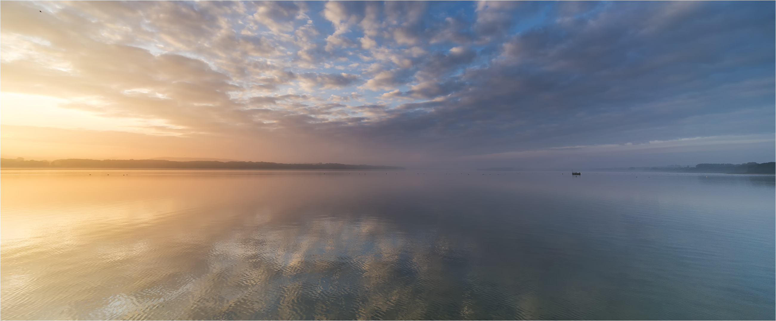 … Auf der Badeinsel sitzen und den Tag begrüßen …