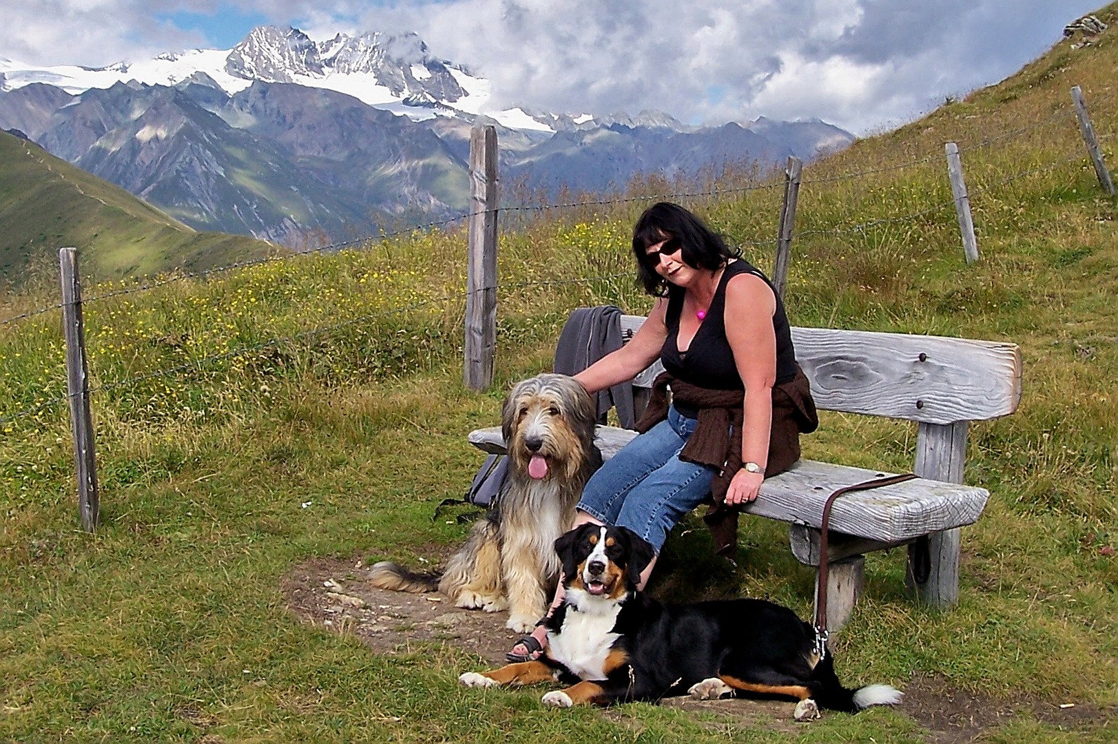 Auf der Bank im Bergparadies