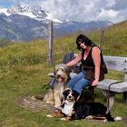 Auf der Bank im Bergparadies