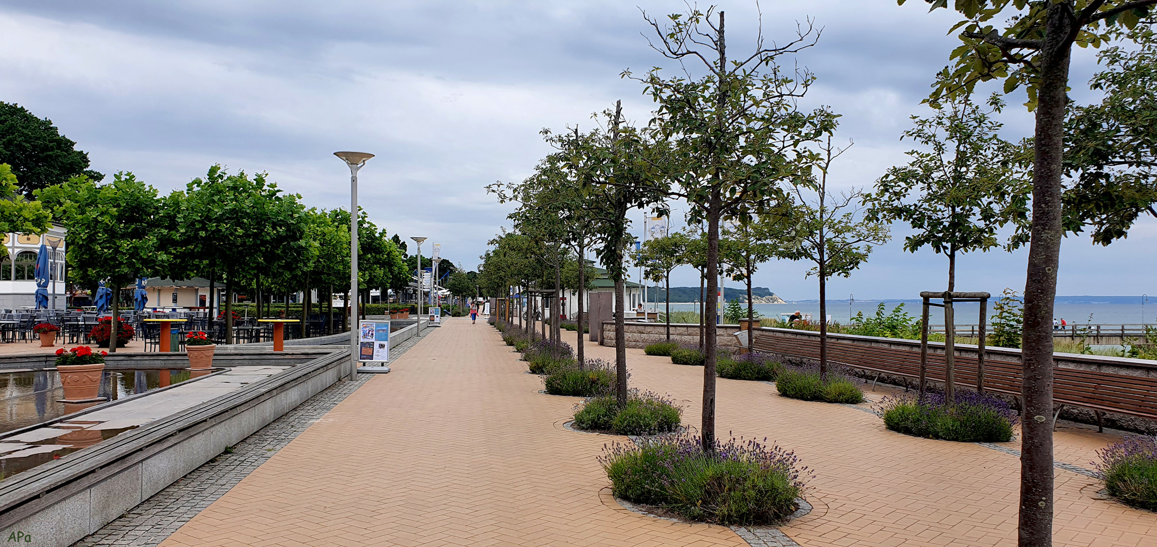 Auf der Bernsteinpromenade**