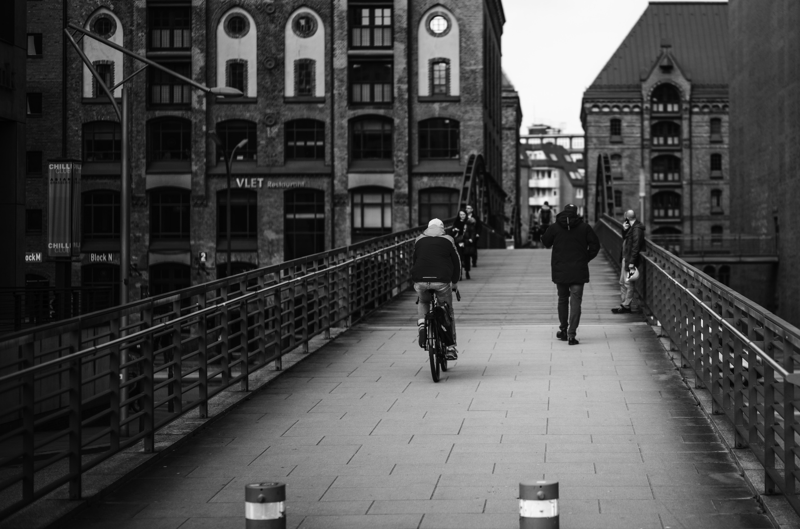 Auf der Brücke