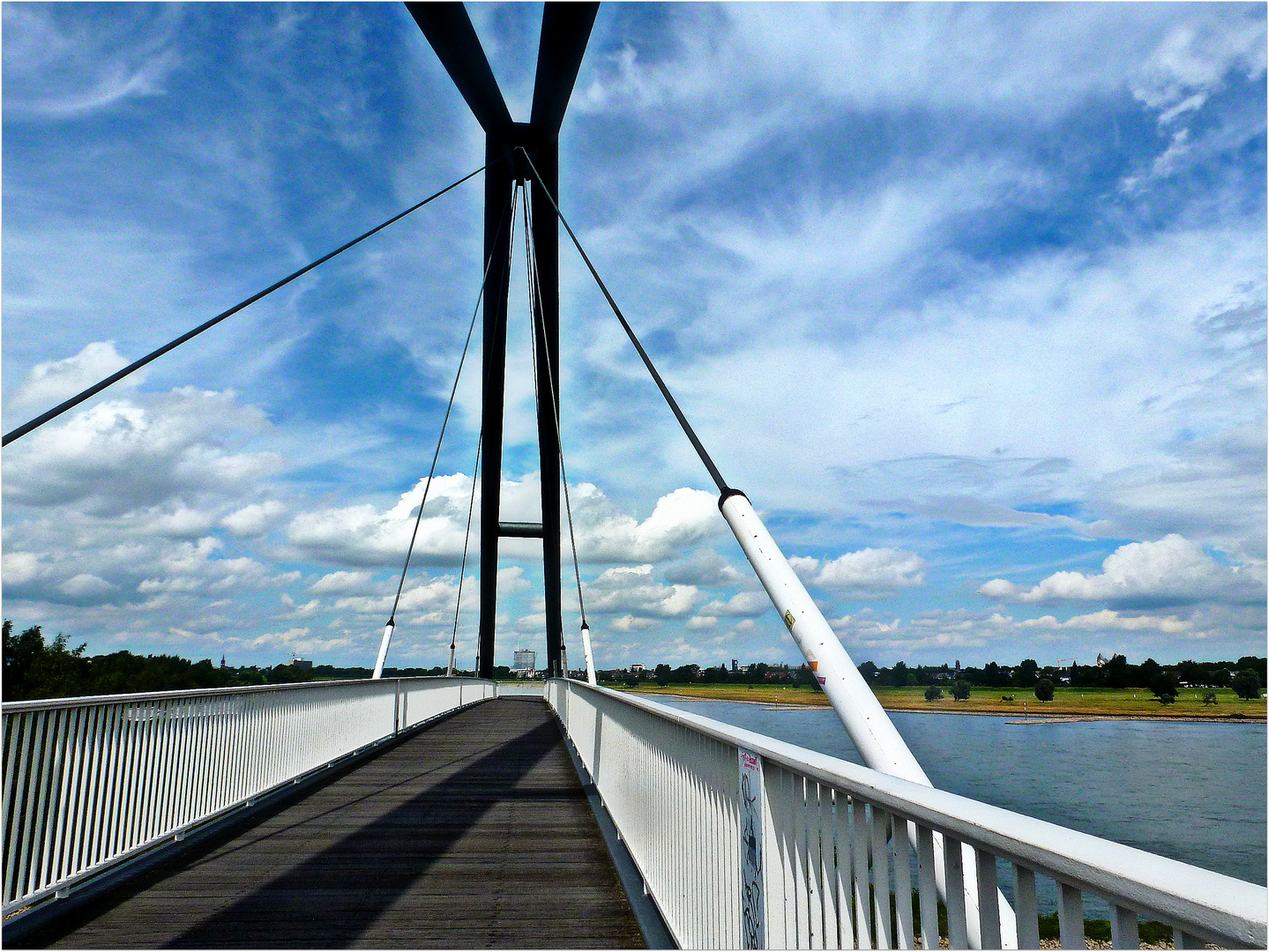 Auf der Brücke