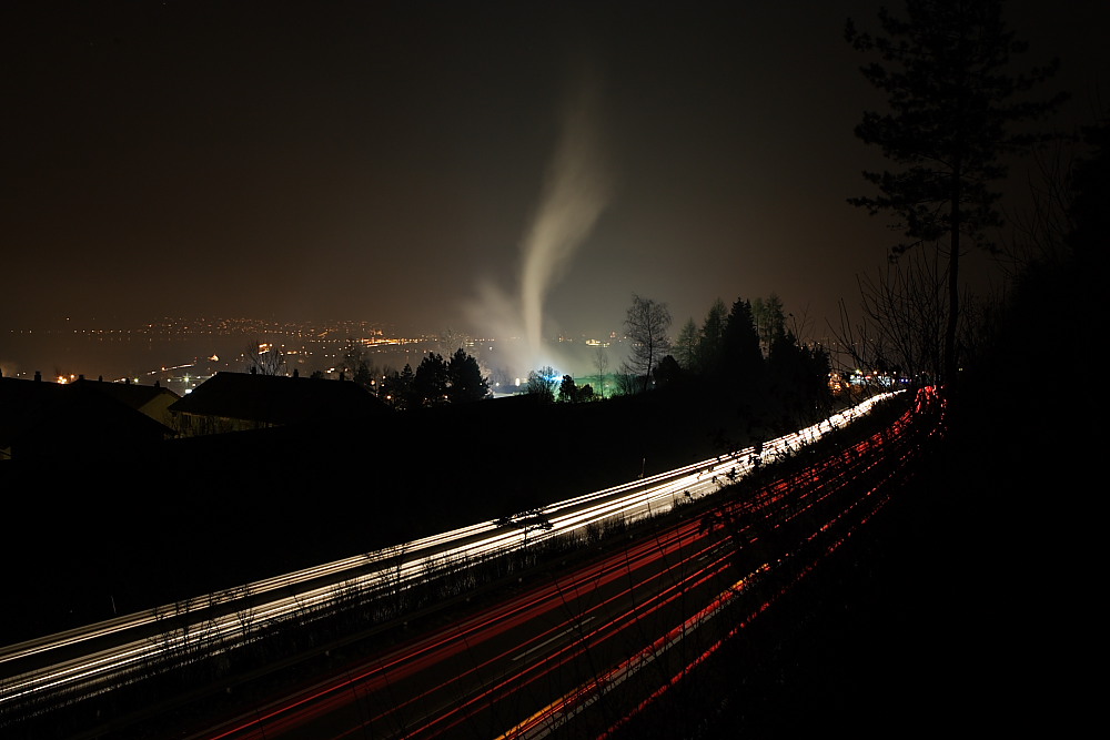 Auf der Brücke by Night