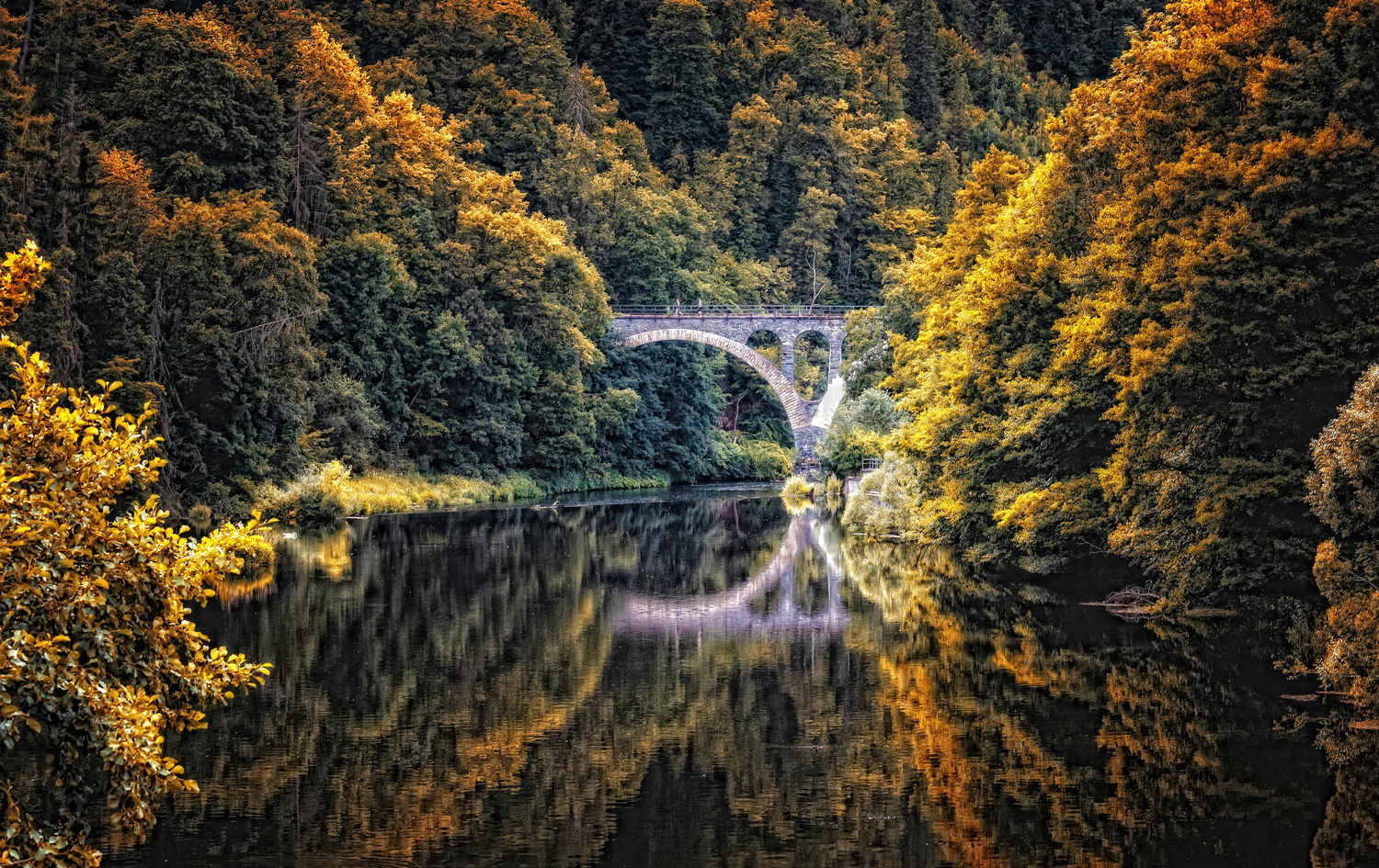 Auf der Brücke