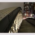 auf der Brücke in der Speicherstadt