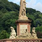 Auf der Brücke in Heidelberg