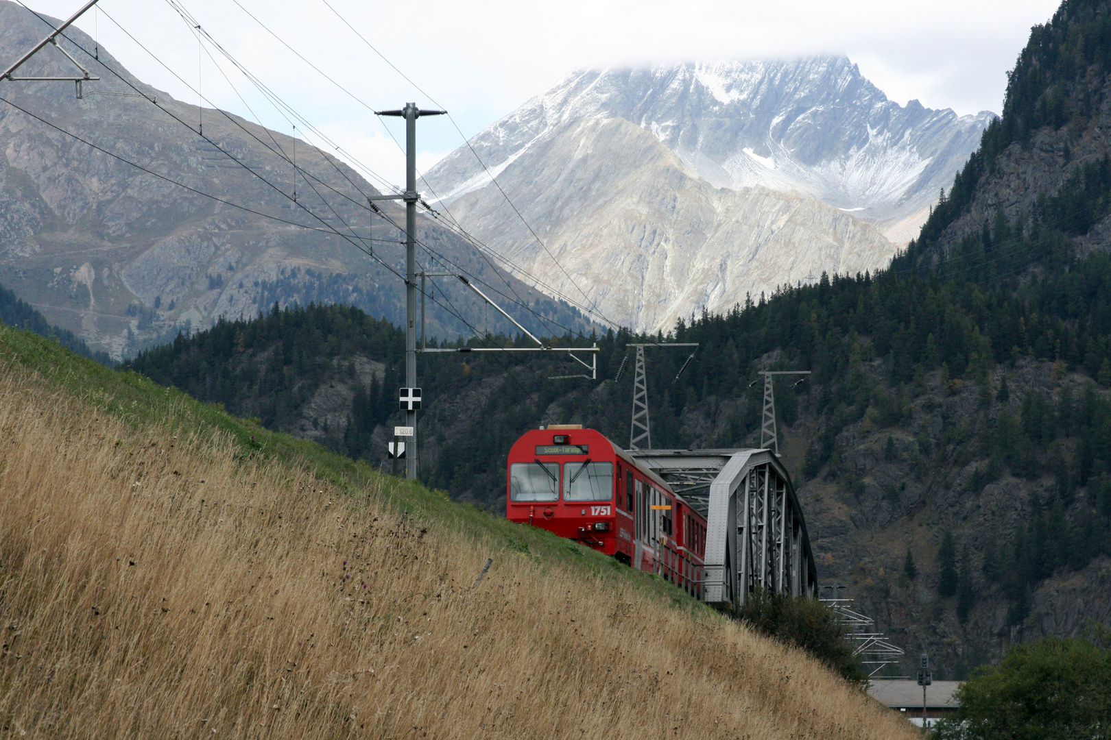 Auf der Brücke in Zernez