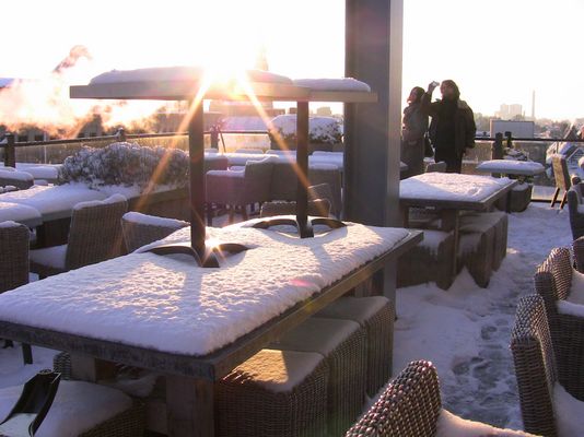 auf der dachterasse restaurant V&D Groningen