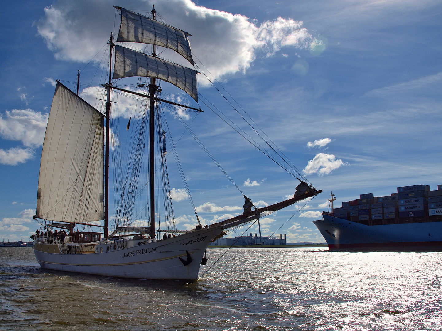 Auf der Elbe bei Blankenese