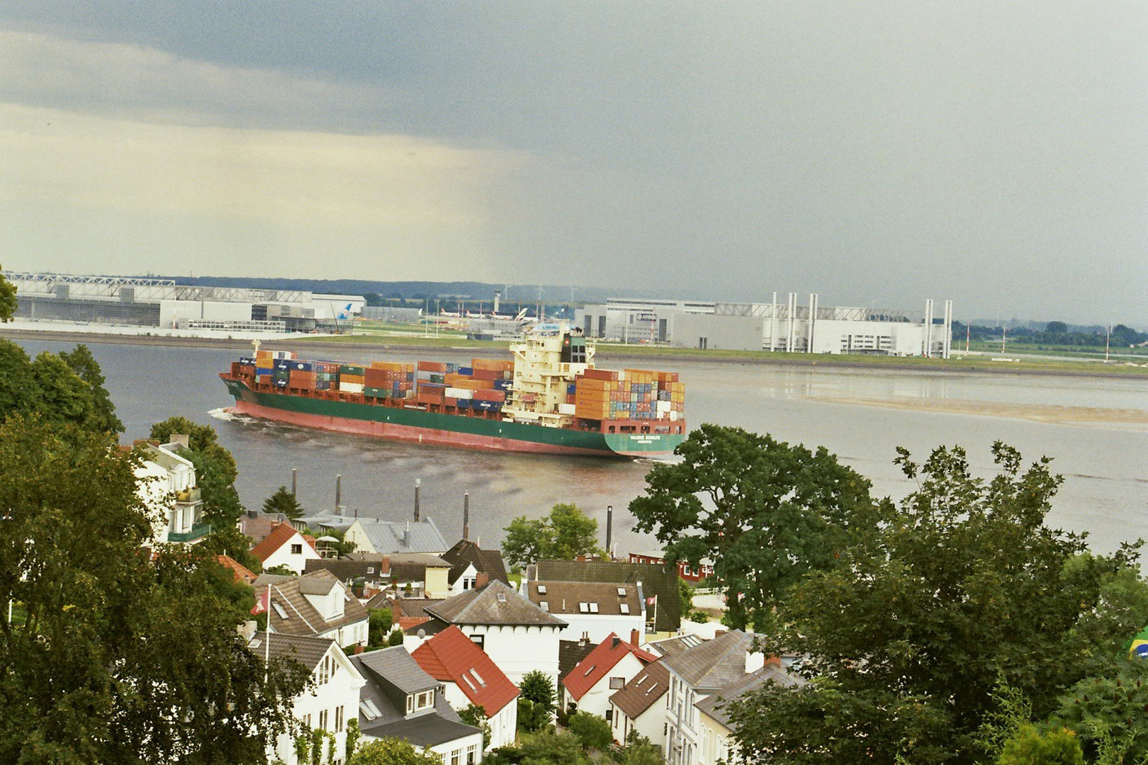 Auf der Elbe zwischen Blankenese und Finkenwerder