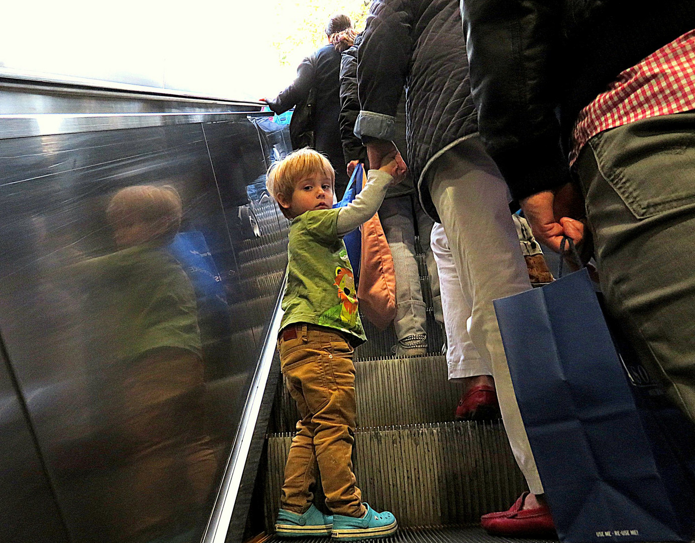 auf der fahrtreppe