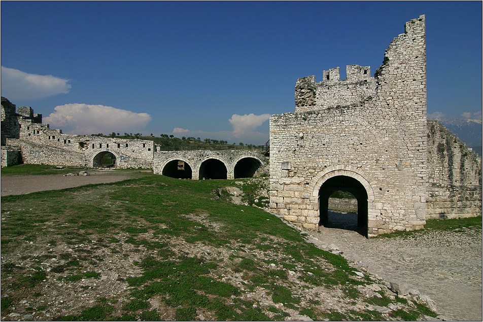 auf der festung von berat 02