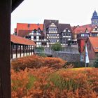 Auf der Fußgängerbrücke über die Fulda