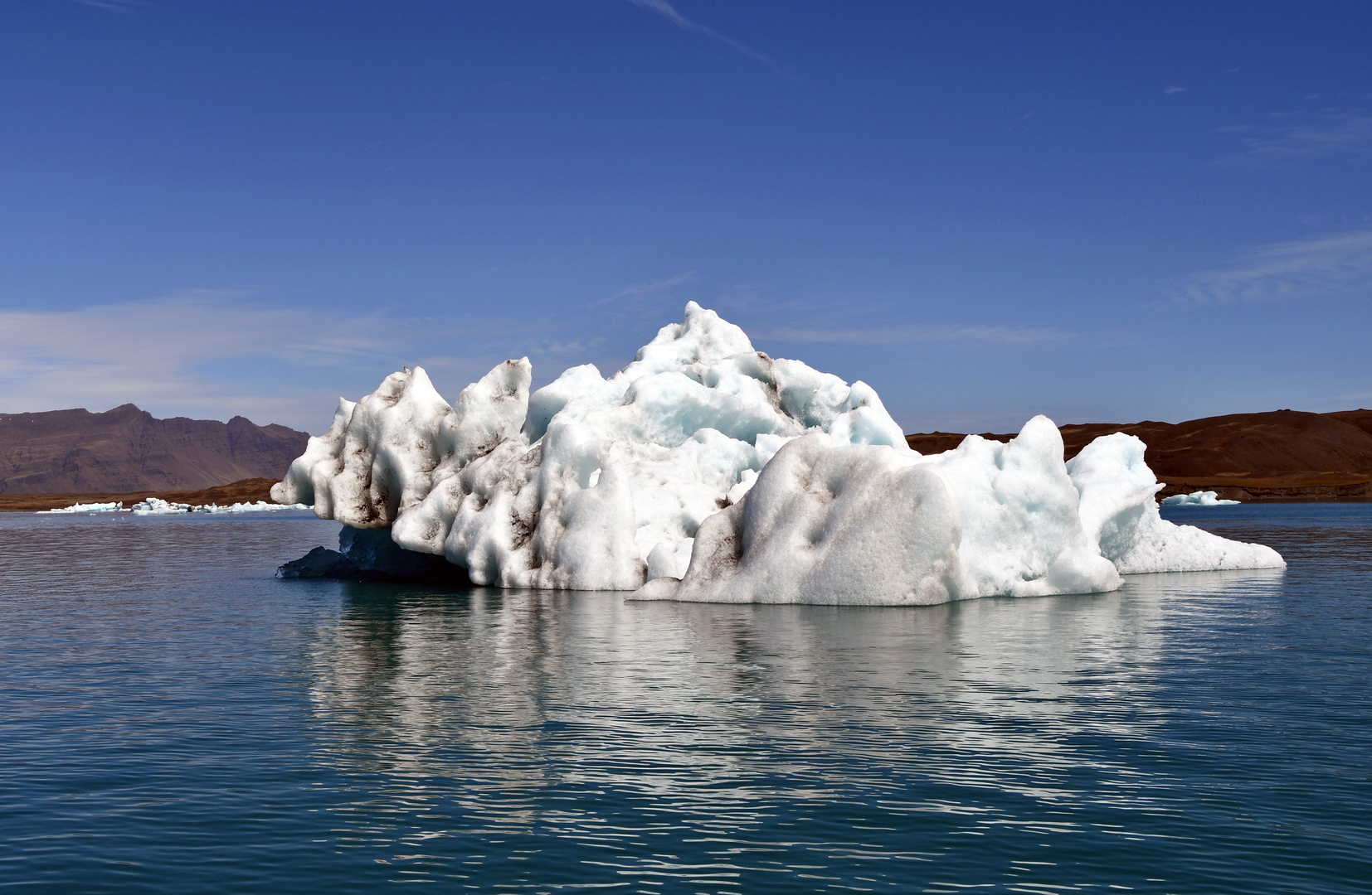 Auf der Gletscherlagune Jökulsarlon in Islands Südosten